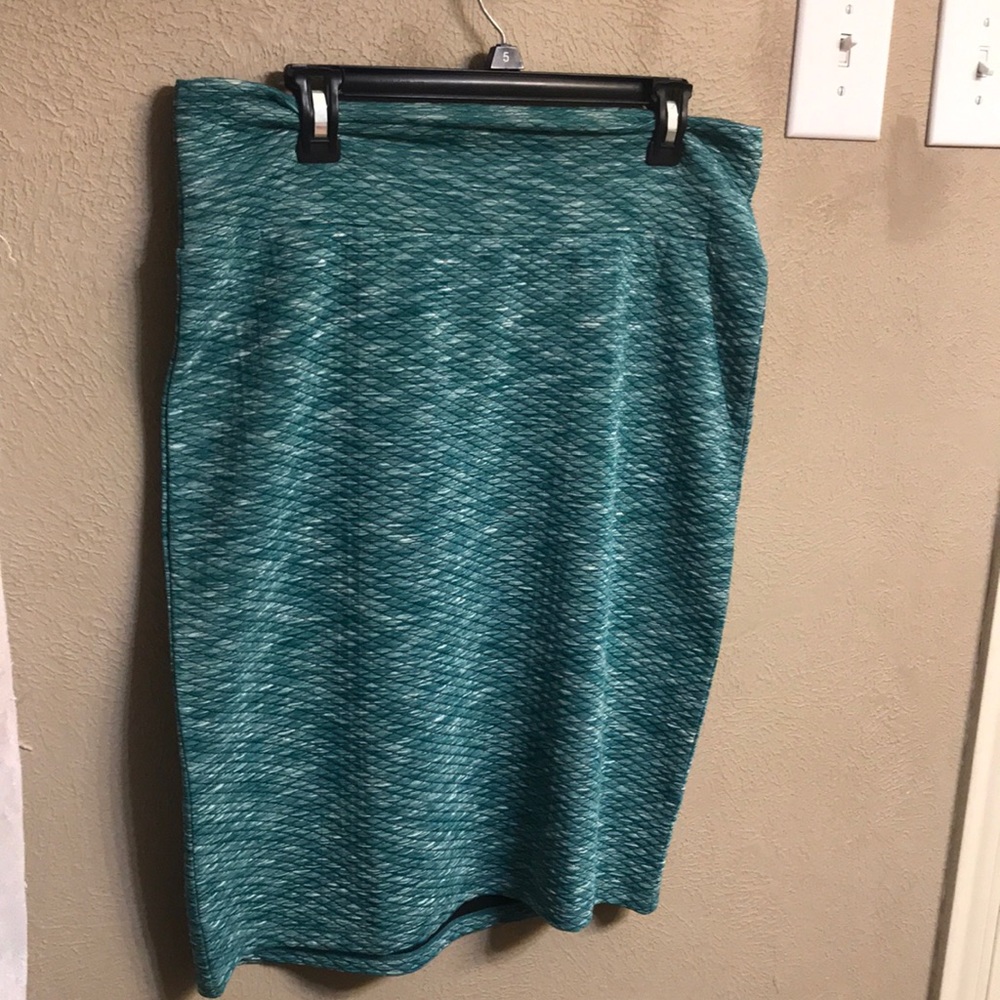 Lula Roe Teal skirt